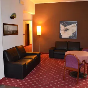 Otel Adria ***